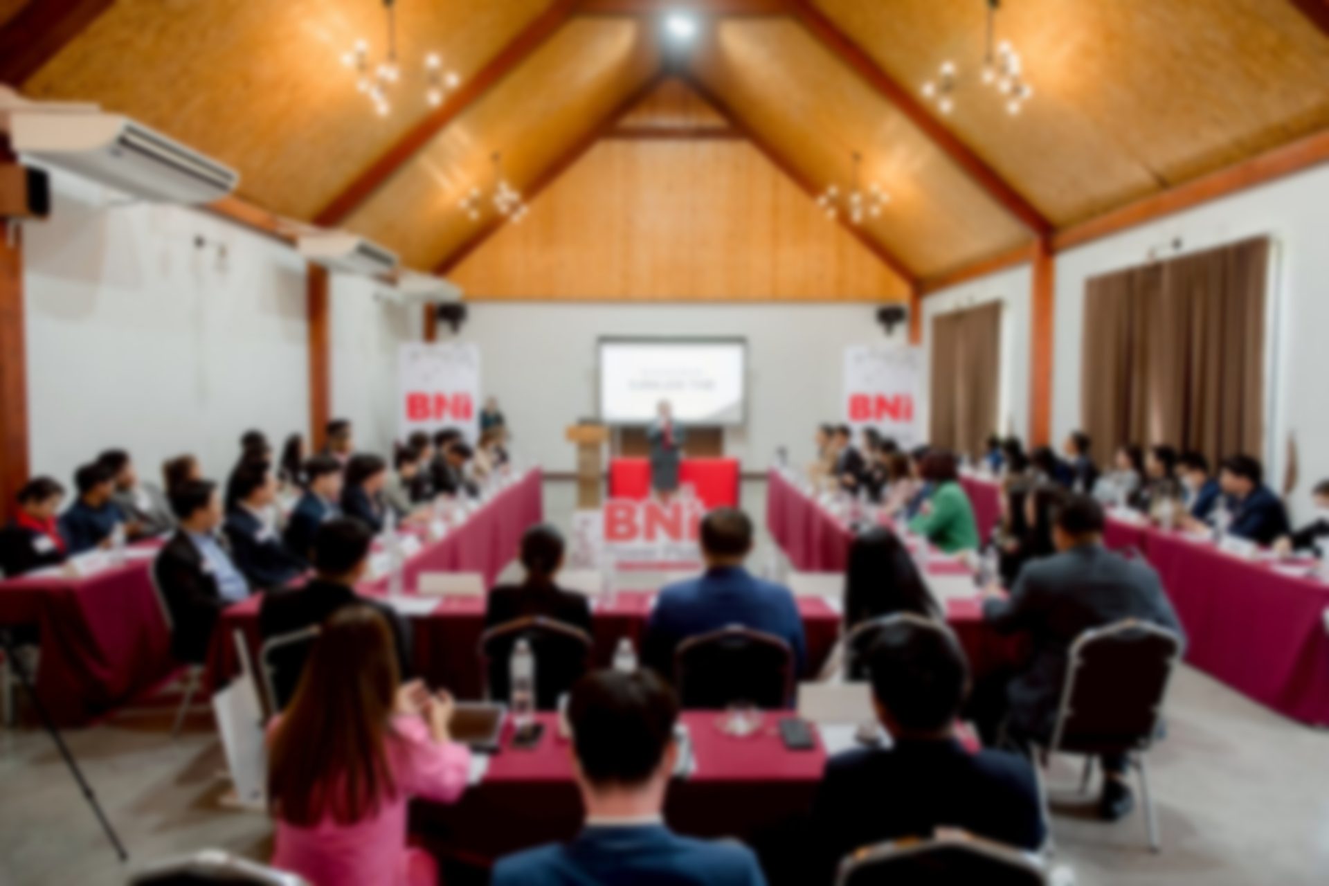 บรรยากาศการประชุมประจำสัปดาห์ของ BNI Power Plus สมุทรสาคร